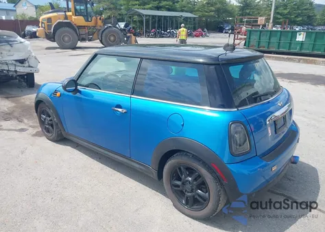 2012 Mini Cooper из США, поврежденный, VIN WMWSU3C54CT367828